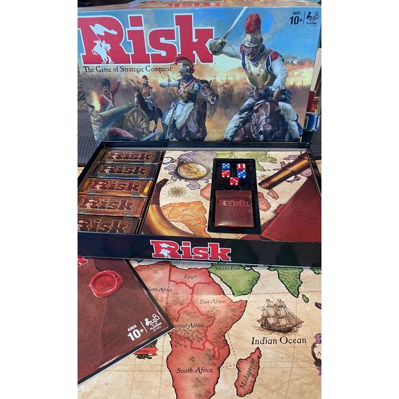Risk The Game of Strategic Conquest Board Game Hasbro 2015 Modern Complete - Picture 2 of 7